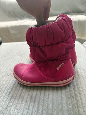 CROCS Kids Bright Pink Puffy Snow Boots